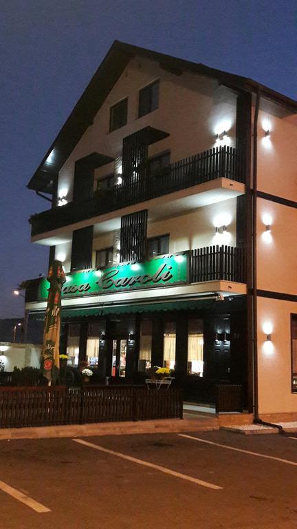 Casa Caroli Târgu Jiu Exterior foto