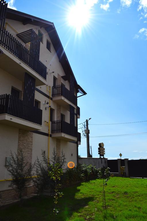 Casa Caroli Târgu Jiu Exterior foto